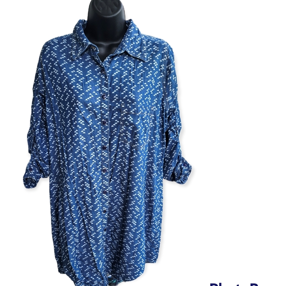 R N B (Rich & Beautiful Just Like You) Chambray Roll Tab Sleeve Dress 1X.